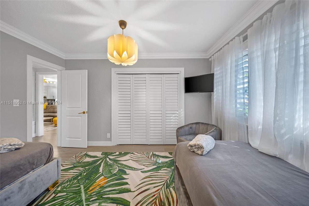 5801 NE 18th Ter, Fort Lauderdale, FL 33308 Photo