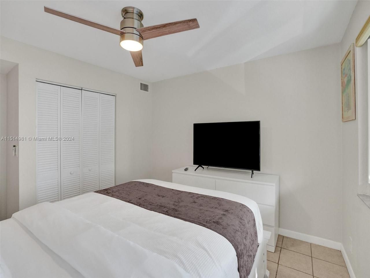 900 N Surf Rd, Unit 2, Hollywood, FL 33019 Photo