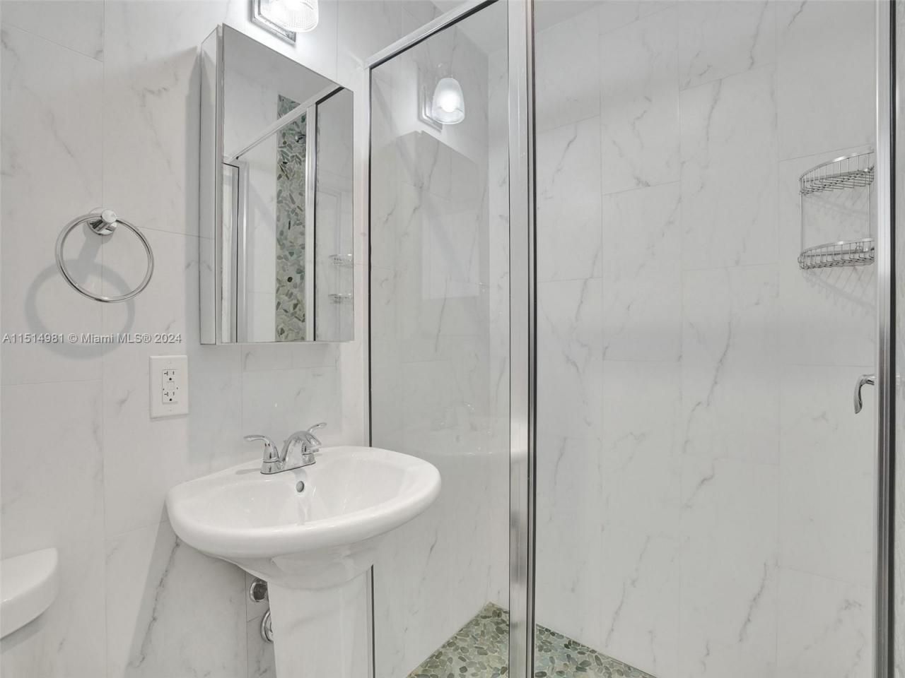 900 N Surf Rd, Unit 2, Hollywood, FL 33019 Photo