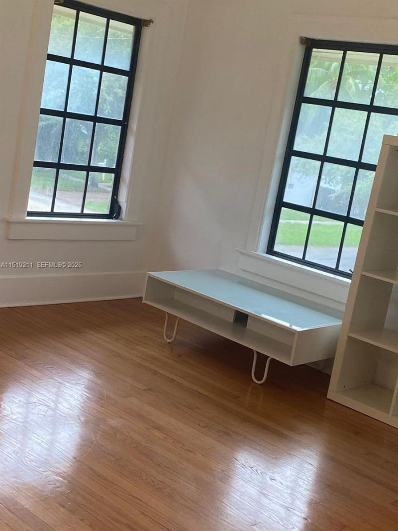 8900 NE 1st Ave, Unit 1, El Portal, FL 33138 Photo