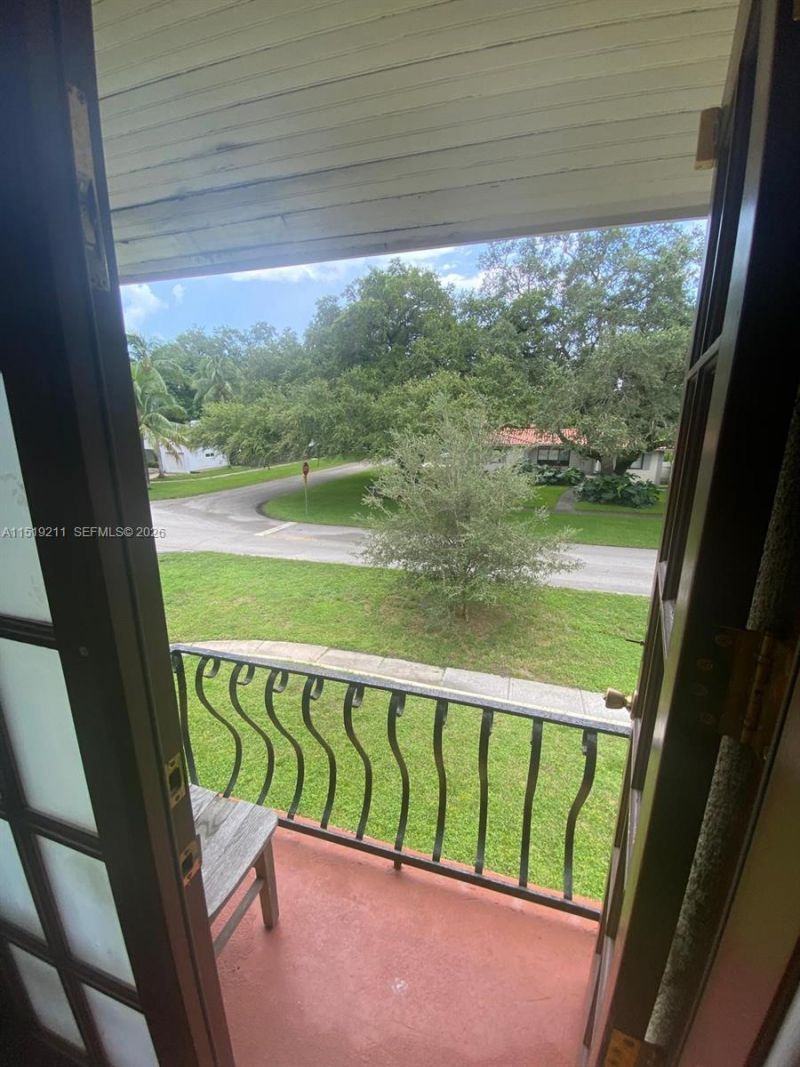 8900 NE 1st Ave, Unit 1, El Portal, FL 33138 Photo