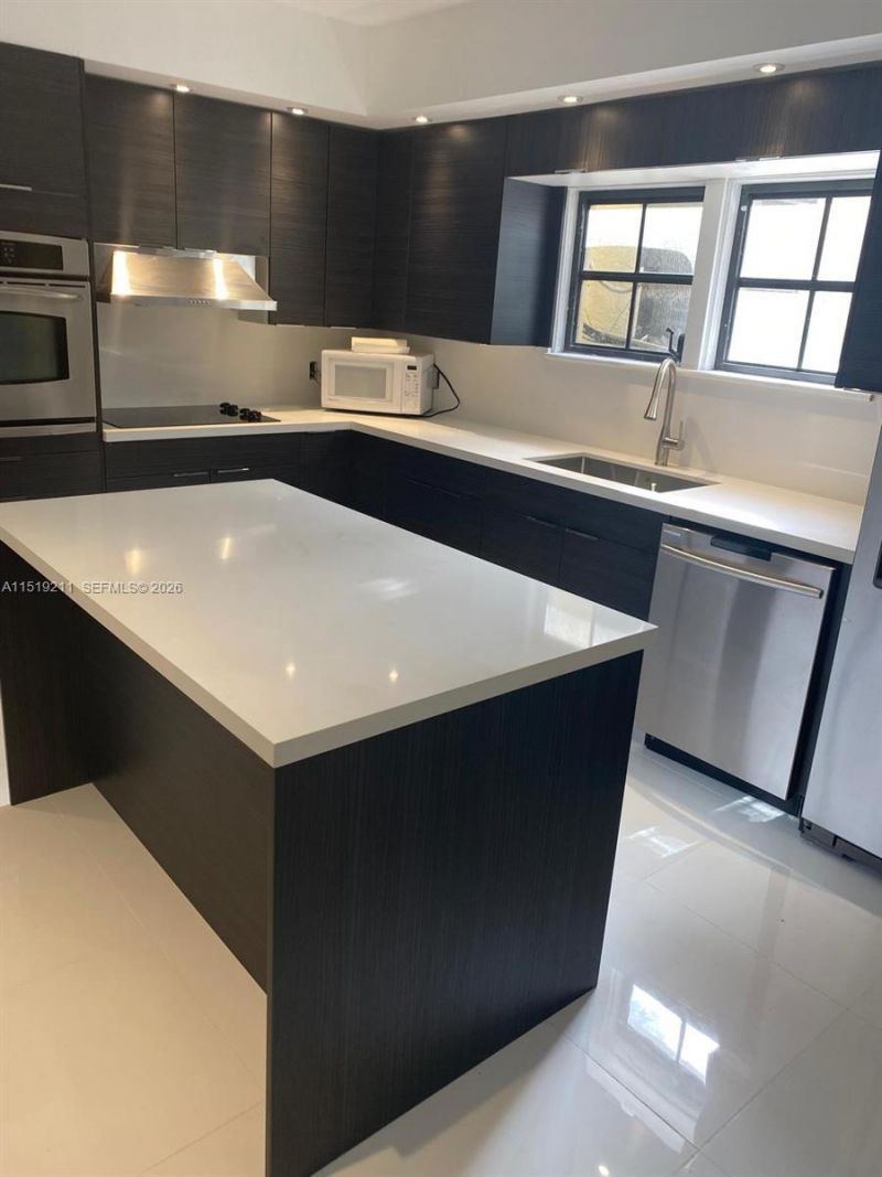 8900 NE 1st Ave, Unit 1, El Portal, FL 33138 Photo