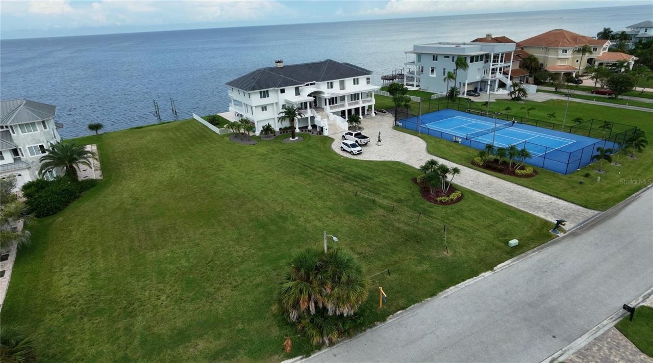 21 Westshore Drive, New Port Richey, FL 34652 Photo