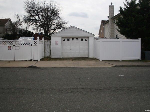 Journal Avenue, Elmont, NY 11003