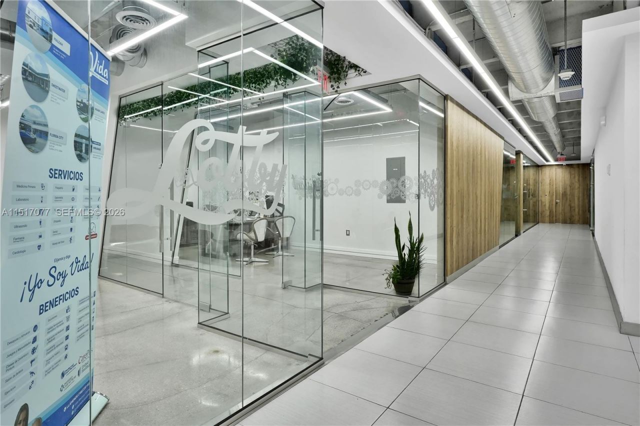 2550 NW 100th Ave, Doral, FL 33172 Photo