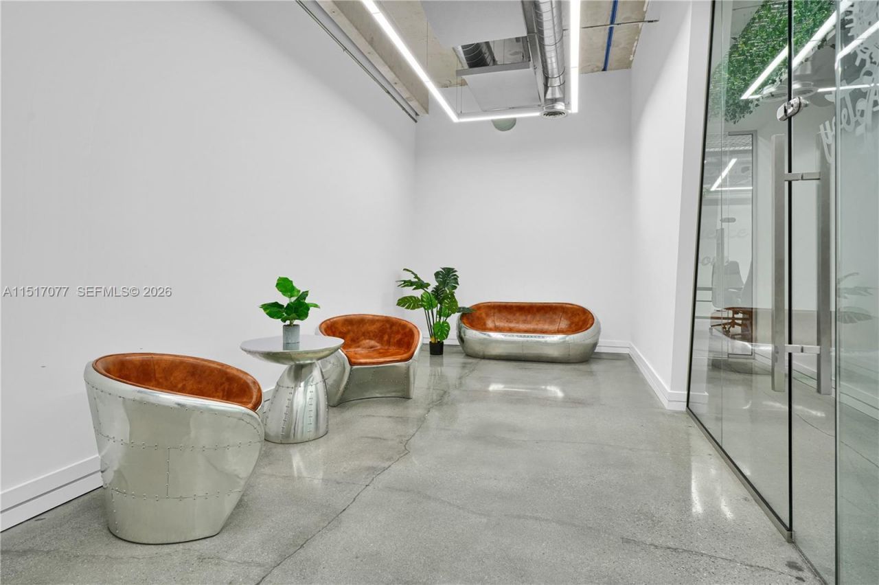 2550 NW 100th Ave, Doral, FL 33172 Photo