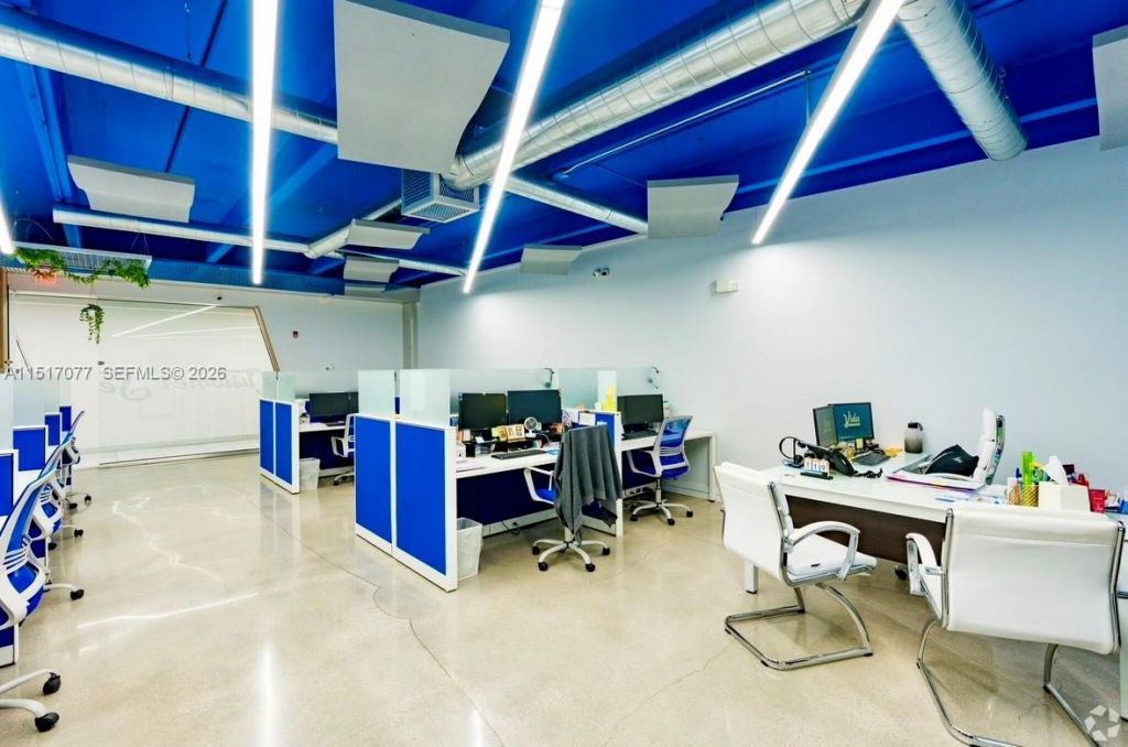 2550 NW 100th Ave, Doral, FL 33172 Photo