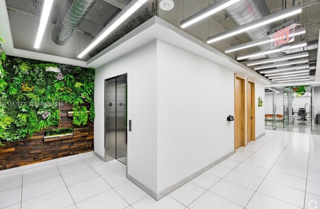 2550 NW 100th Ave, Doral, FL 33172 Photo