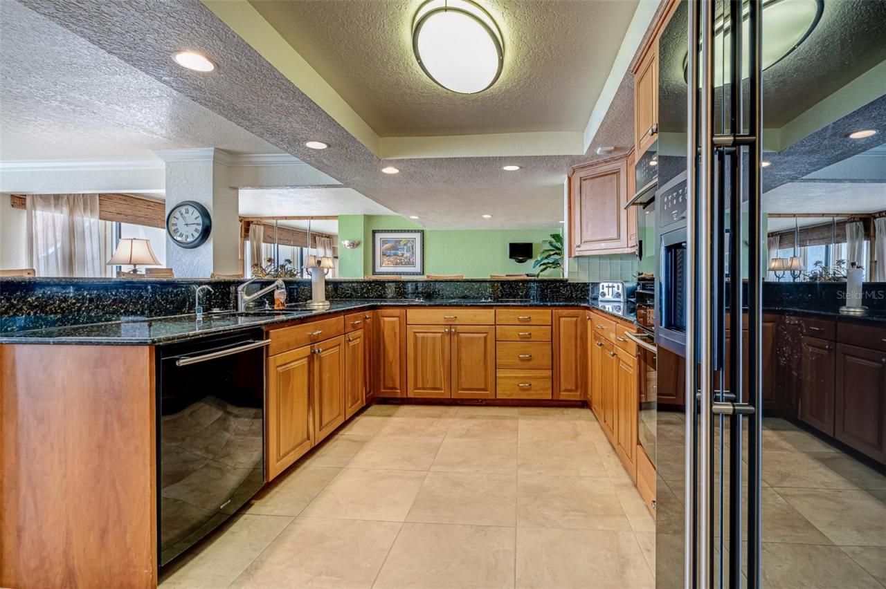 450 S Gulfview Boulevard, Unit 1702, Clearwater, FL 33767 Photo