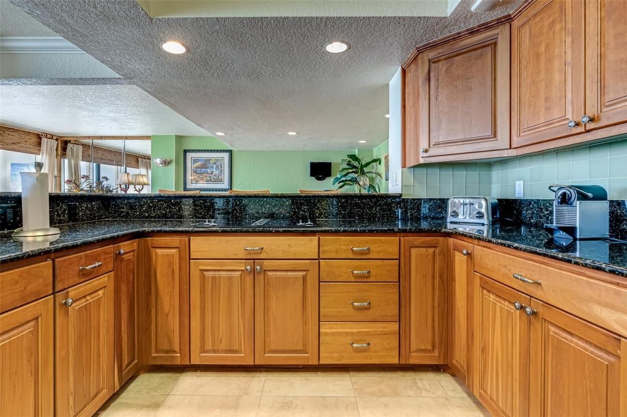 450 S Gulfview Boulevard, Unit 1702, Clearwater, FL 33767 Photo
