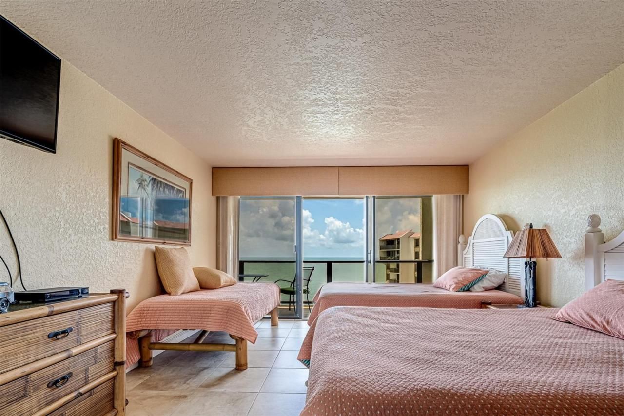 450 S Gulfview Boulevard, Unit 1702, Clearwater, FL 33767 Photo