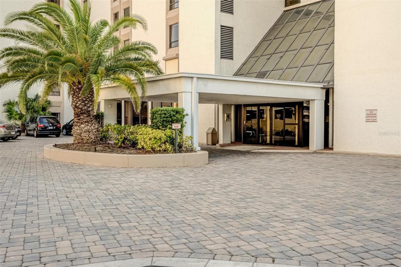 450 S Gulfview Boulevard, Unit 1702, Clearwater, FL 33767 Photo
