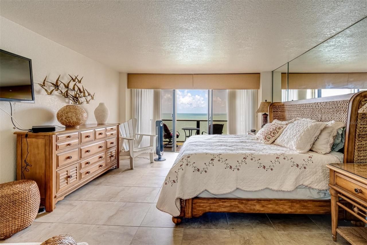 450 S Gulfview Boulevard, Unit 1702, Clearwater, FL 33767 Photo