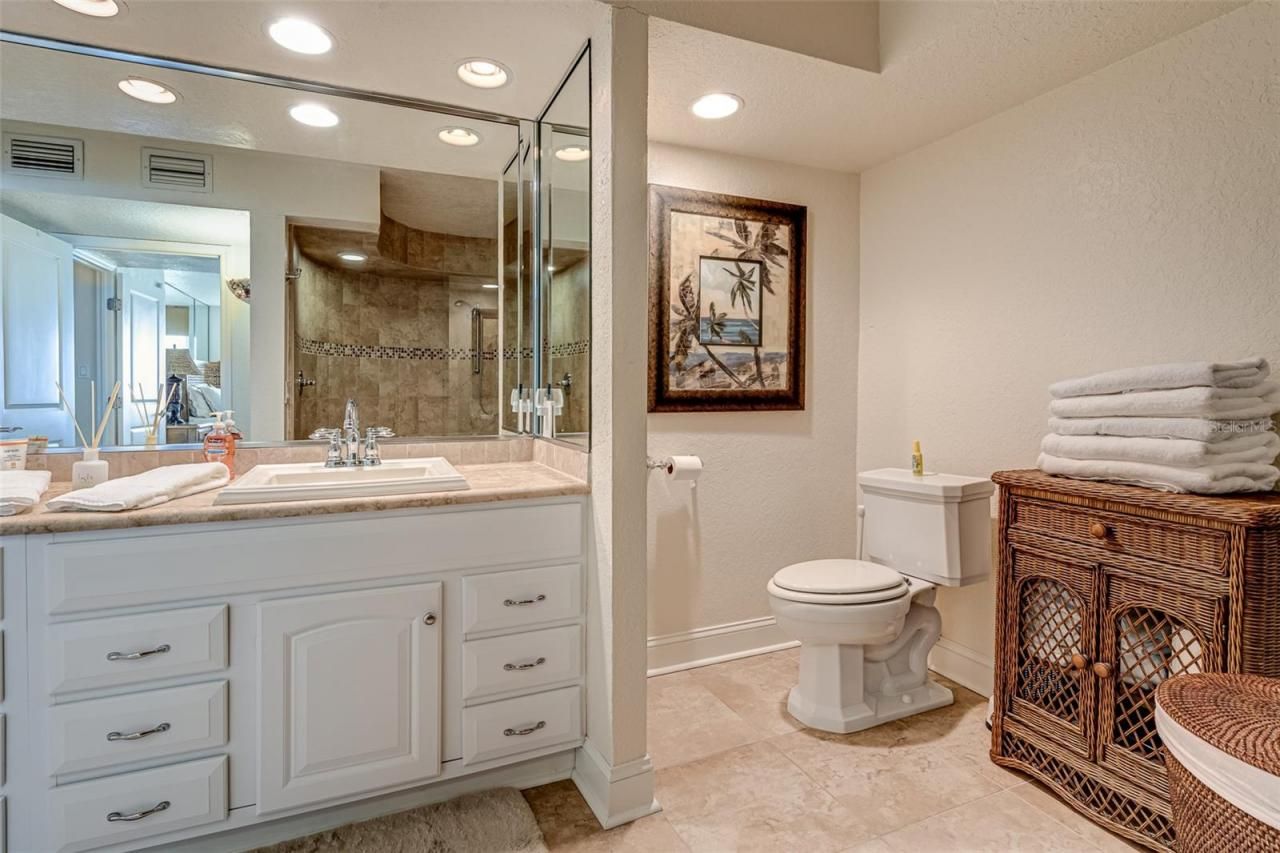 450 S Gulfview Boulevard, Unit 1702, Clearwater, FL 33767 Photo