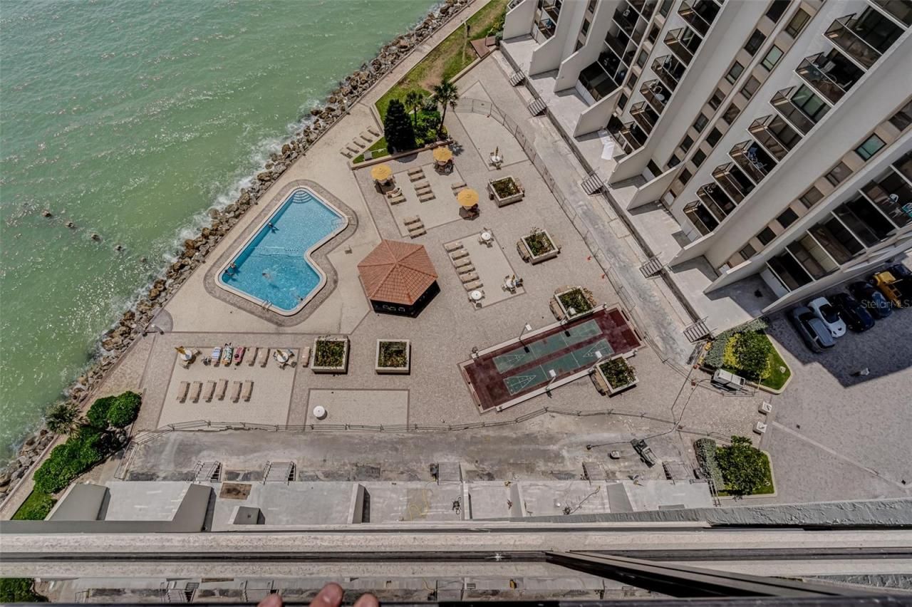 450 S Gulfview Boulevard, Unit 1702, Clearwater, FL 33767 Photo