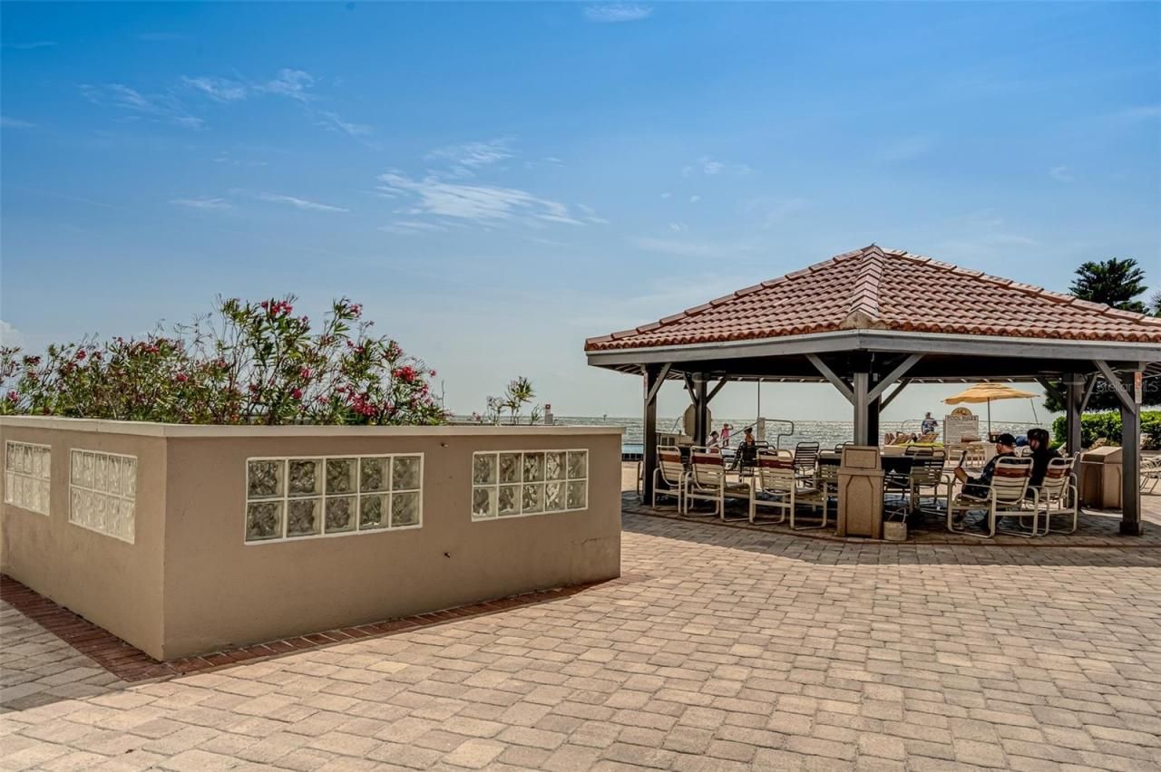 450 S Gulfview Boulevard, Unit 1702, Clearwater, FL 33767 Photo
