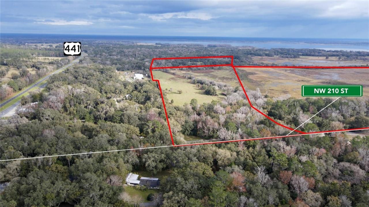 5725 NW 210th Street, Micanopy, FL 32667 Photo