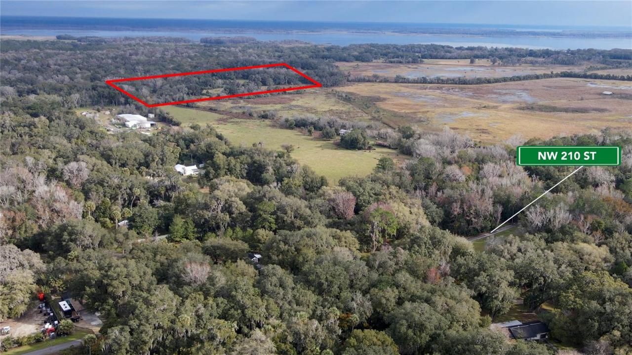 5725 NW 210th Street, Micanopy, FL 32667 Photo