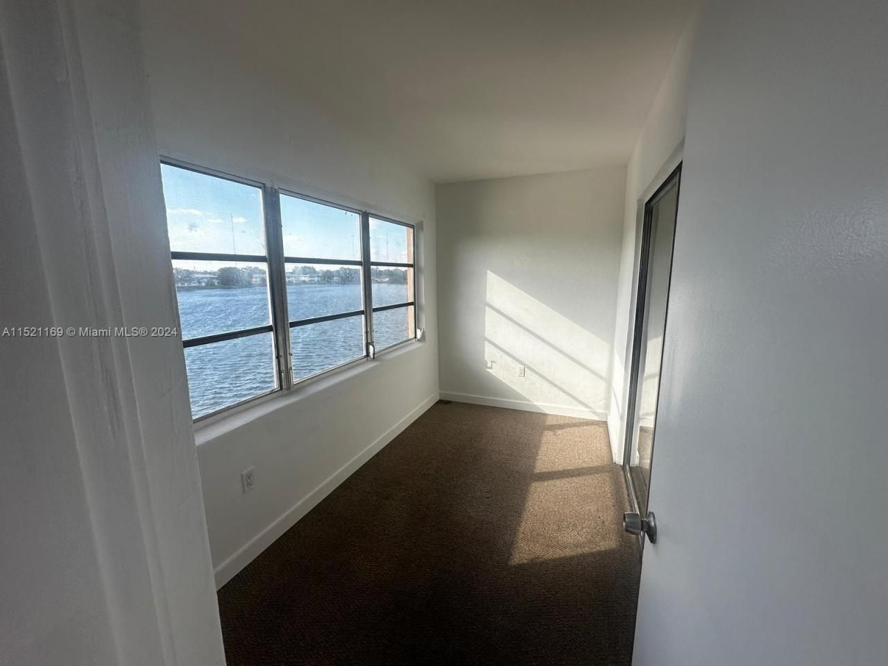 18700 NE 3rd Ct, Unit 626, Miami, FL 33179 Photo