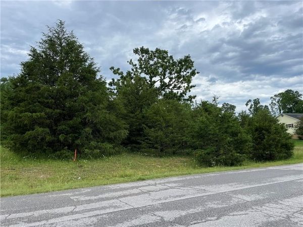 39 Bandy Drive, Unit 110, Holiday Island, AR 72631