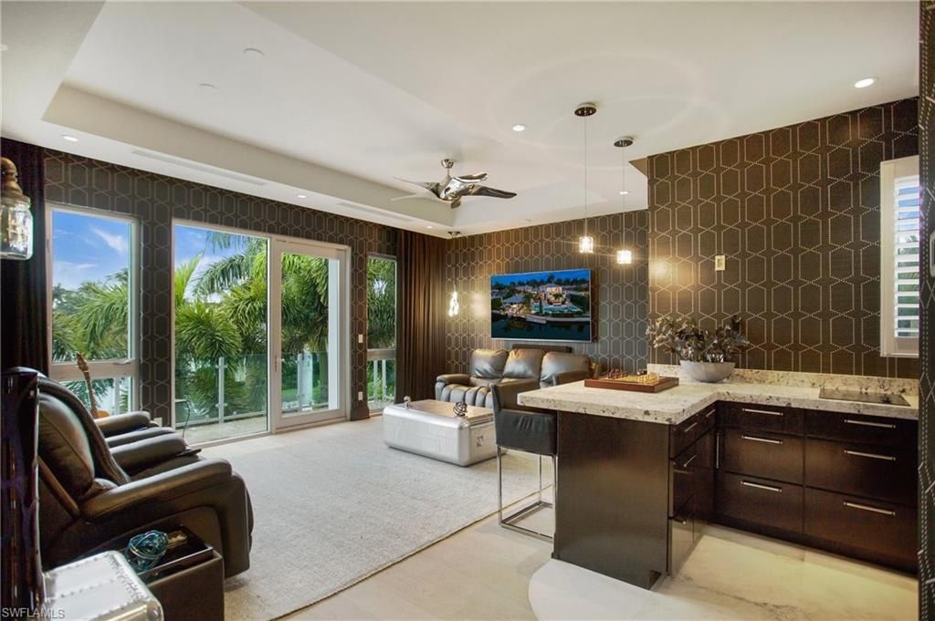 2290 Tarpon Rd, Naples, FL 34102 Photo