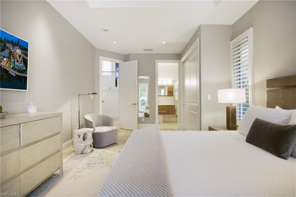 2290 Tarpon Rd, Naples, FL 34102 Photo