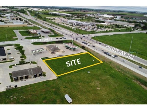 3505 SE Grimes Boulevard, Grimes, IA 50111