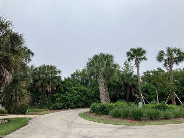 124 Wild Cherry LN, MARCO ISLAND, FL 34145