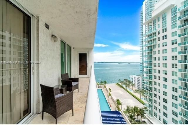 1200 Brickell Bay Dr, Unit 1915, Miami, FL 33131 Photo