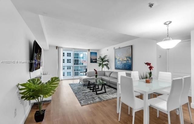 1200 Brickell Bay Dr, Unit 1915, Miami, FL 33131 Photo