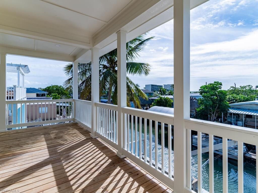 542 Coconut Ave, Goodland, FL 34140 Photo