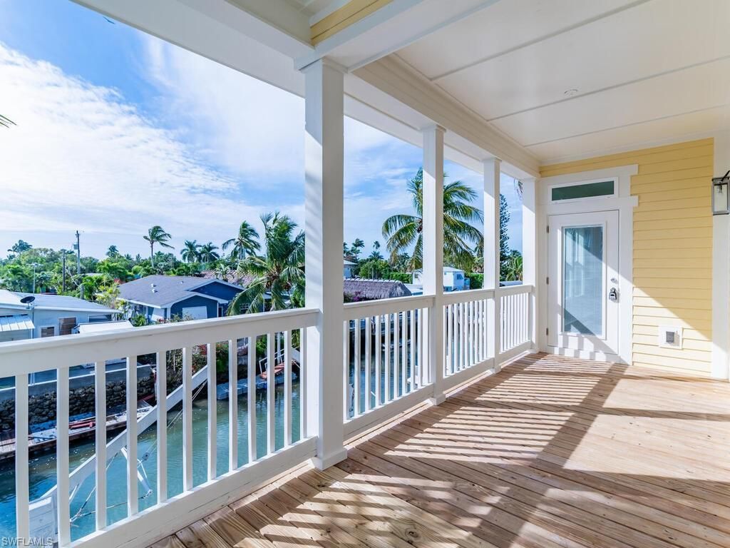 542 Coconut Ave, Goodland, FL 34140 Photo