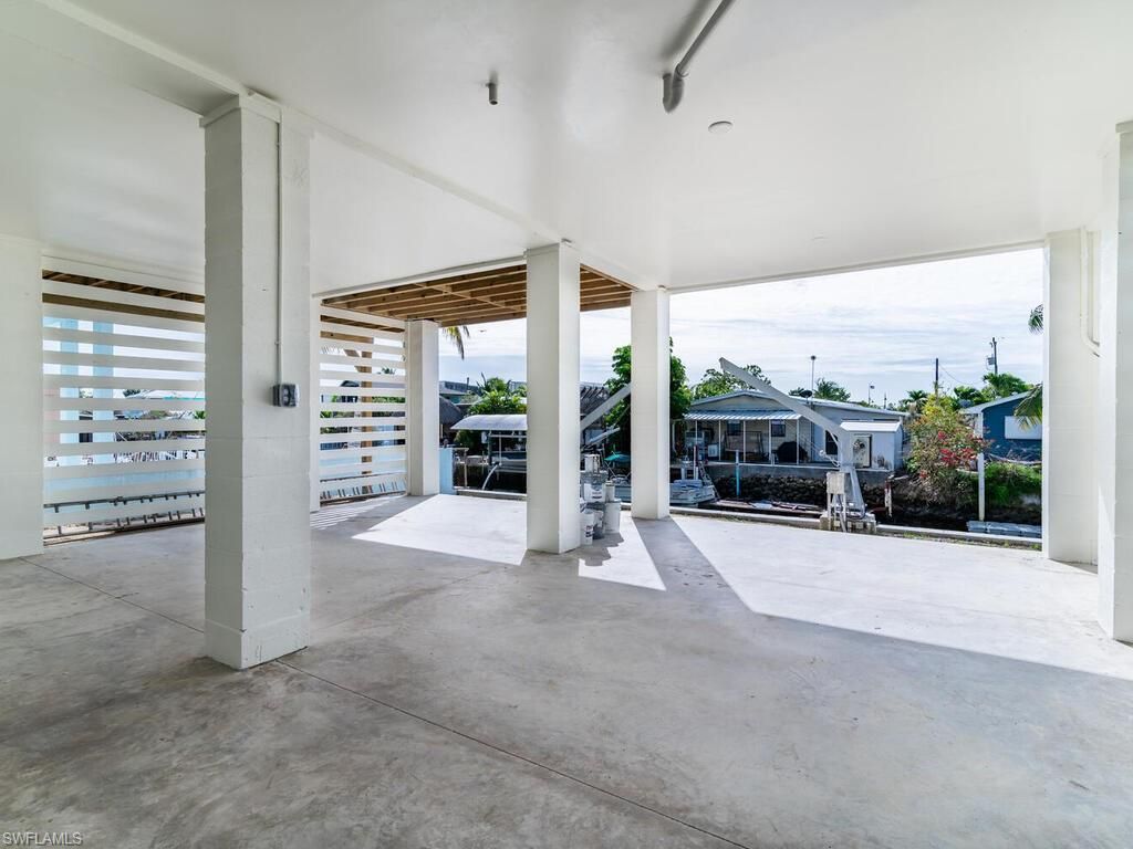 542 Coconut Ave, Goodland, FL 34140 Photo