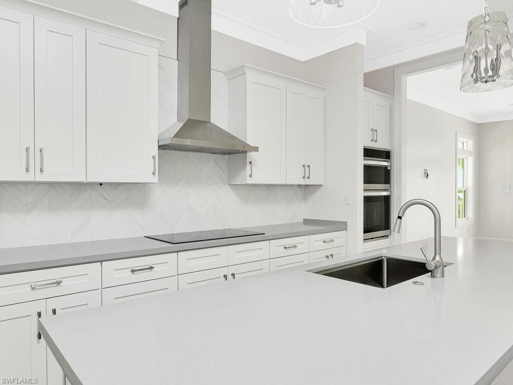 542 Coconut Ave, Goodland, FL 34140 Photo