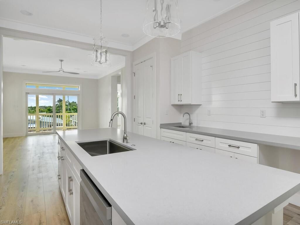 542 Coconut Ave, Goodland, FL 34140 Photo