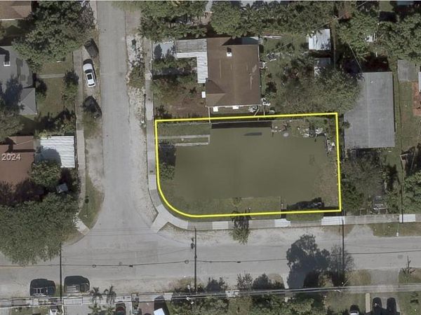 4101 NW 11th Pl, Miami, FL 33127