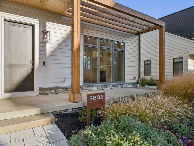 2835 Katmai Drive, Columbus, OH 43228 Photo 4