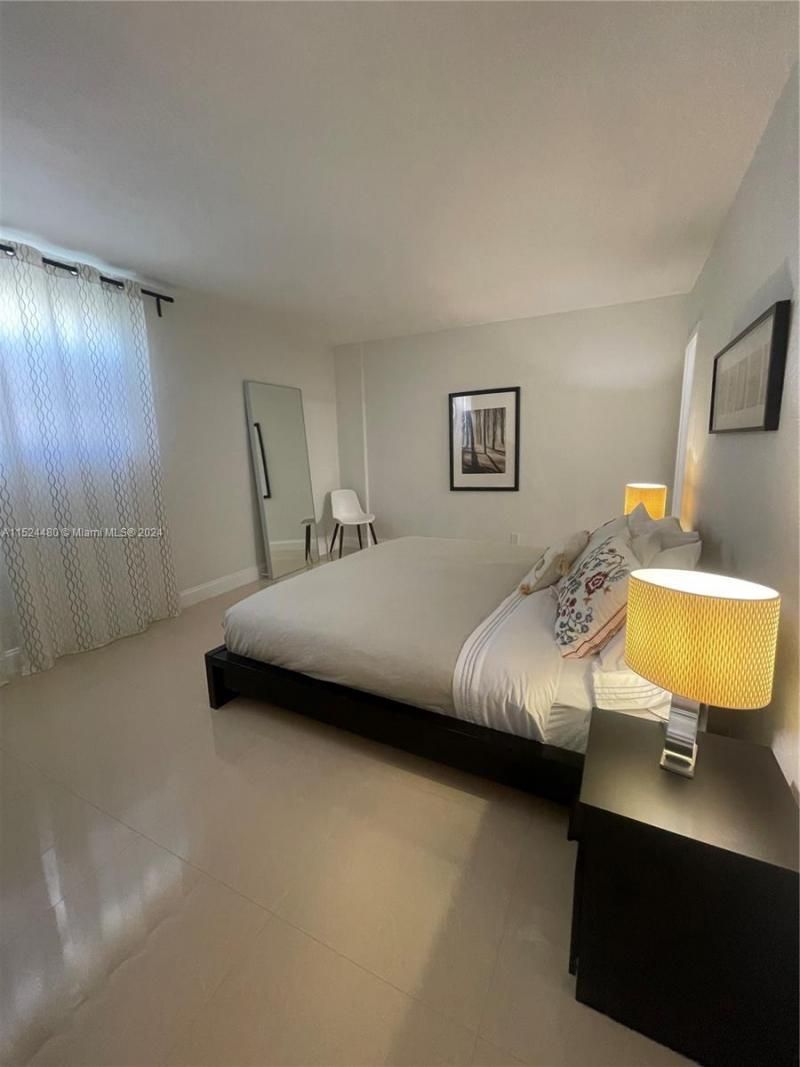 3801 S Ocean Dr, Unit 15V, Hollywood, FL 33019 Photo