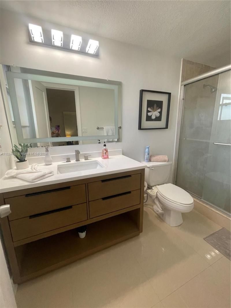 3801 S Ocean Dr, Unit 15V, Hollywood, FL 33019 Photo