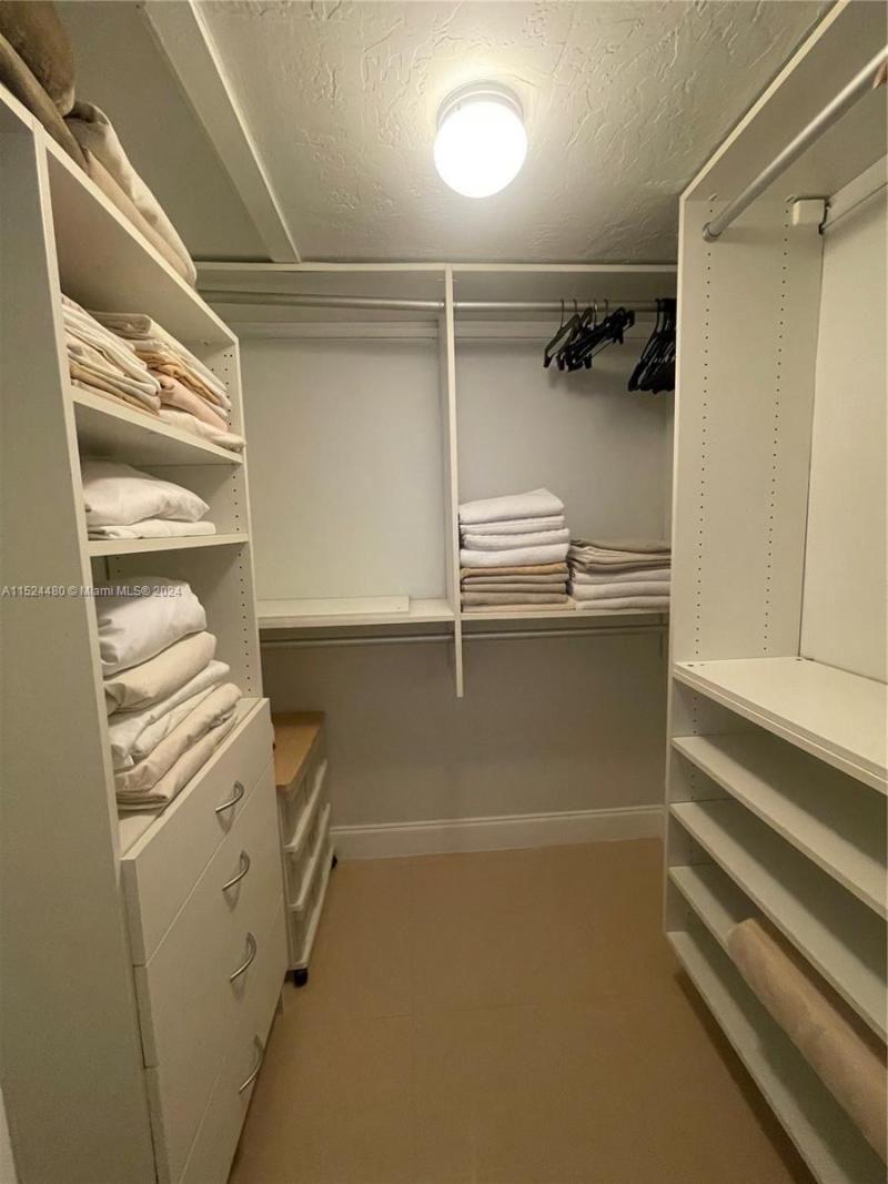 3801 S Ocean Dr, Unit 15V, Hollywood, FL 33019 Photo