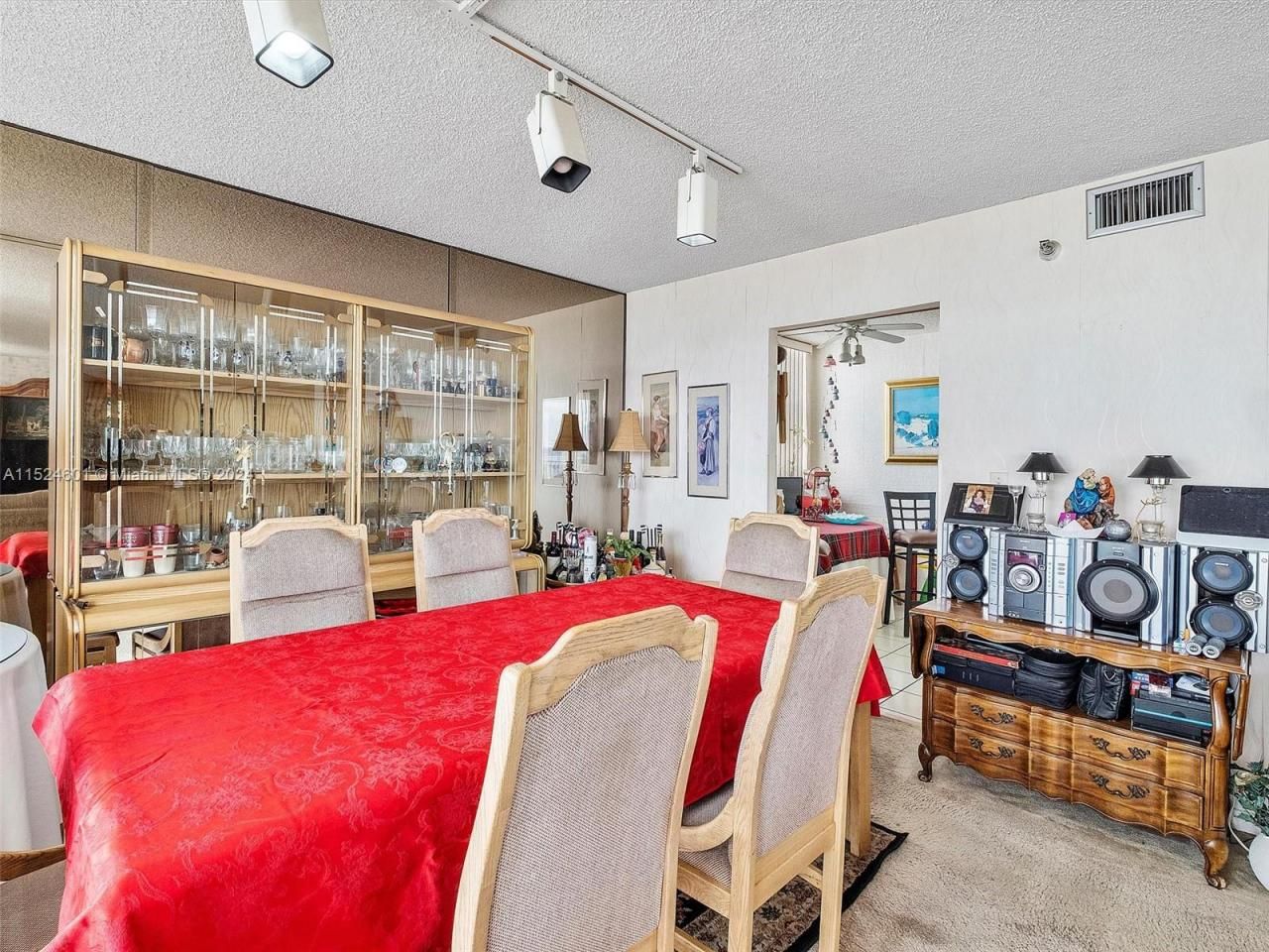 290 174th St, Unit 1809, Sunny Isles Beach, FL 33160 Photo