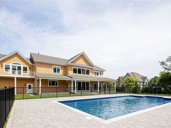 150 N Hillcrest Drive, Orient, NY 11957