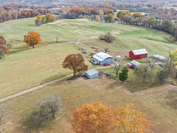 4245 Seminary Road, Alton, IL 62002