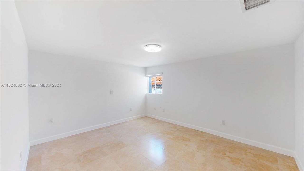 2915 SW 24 Te, Miami, FL 33145 Photo