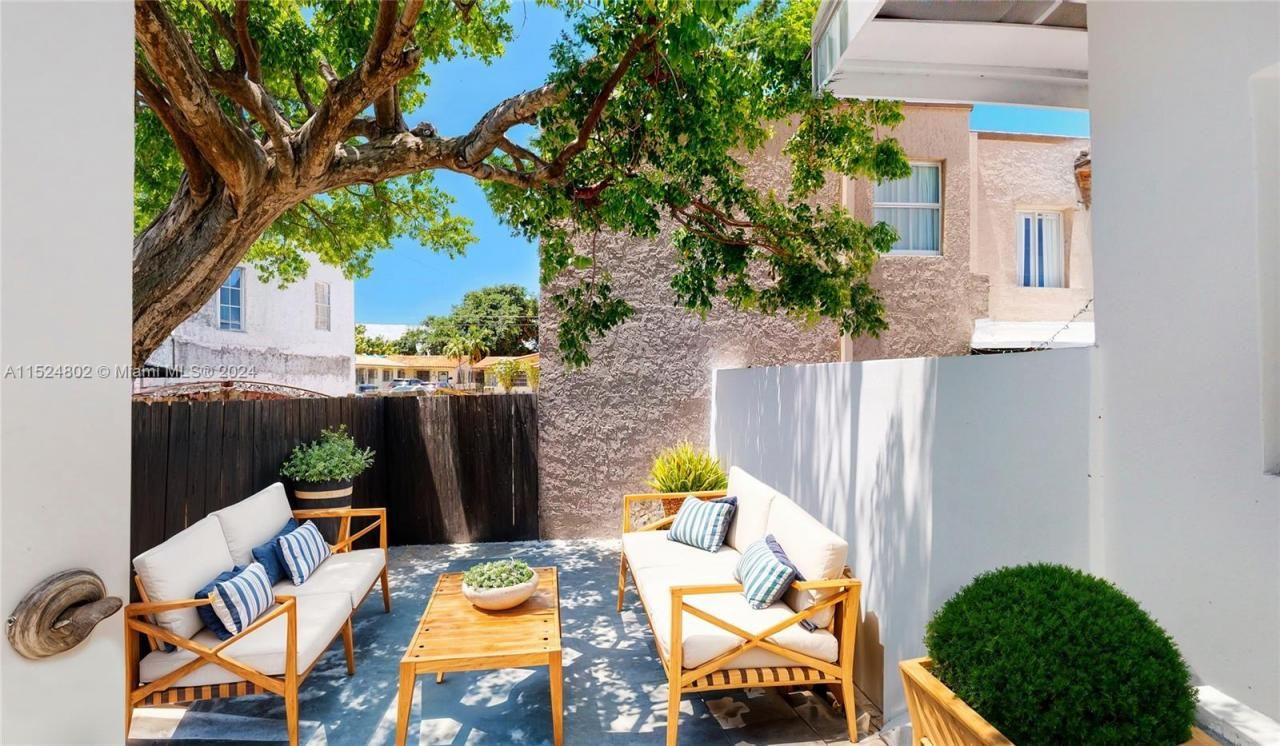 2915 SW 24 Te, Miami, FL 33145 Photo