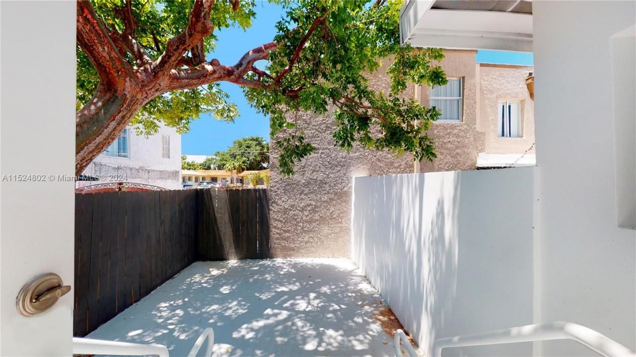 2915 SW 24 Te, Miami, FL 33145 Photo