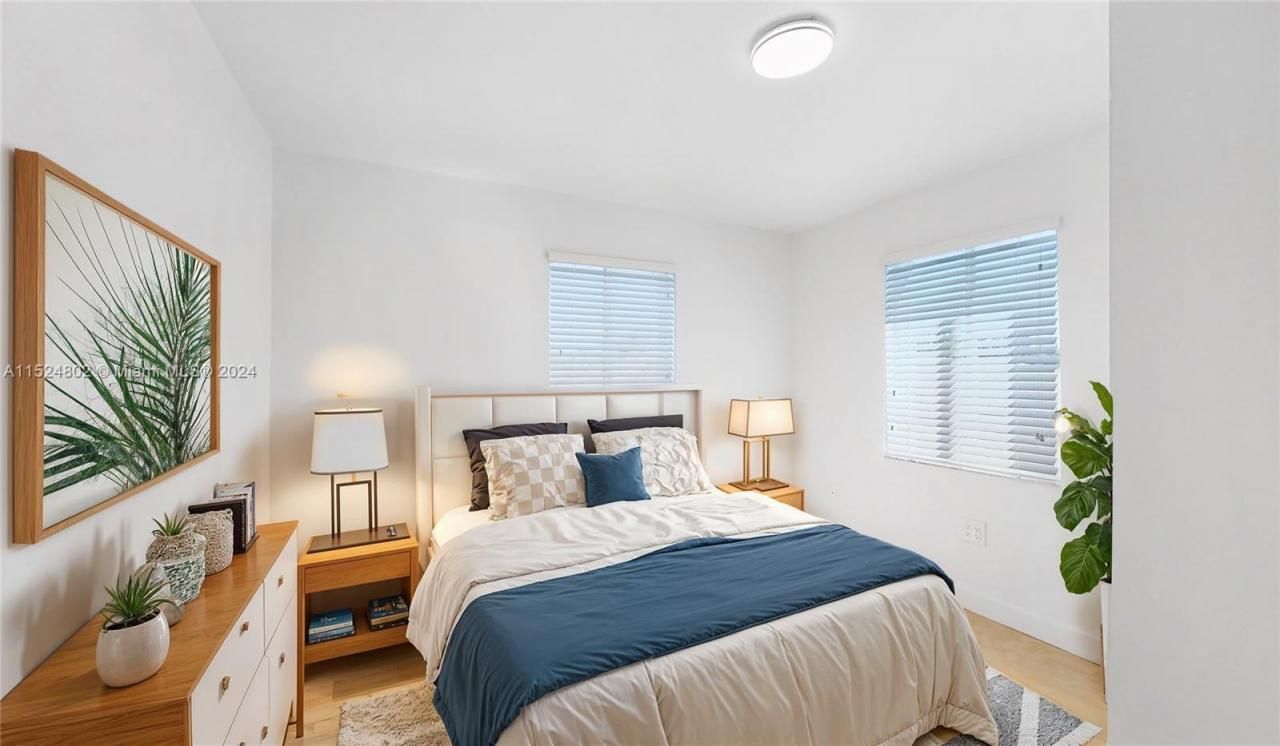 2915 SW 24 Te, Miami, FL 33145 Photo