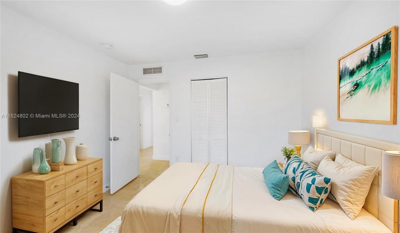 2915 SW 24 Te, Miami, FL 33145 Photo