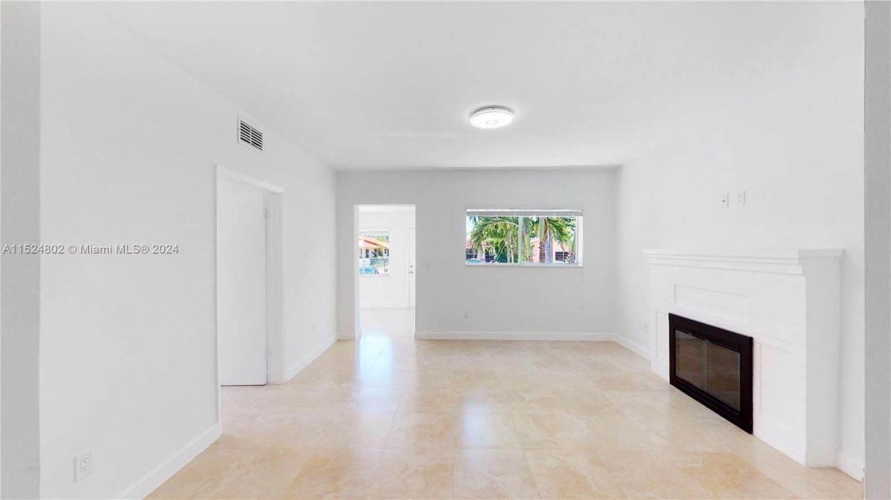 2915 SW 24 Te, Miami, FL 33145 Photo