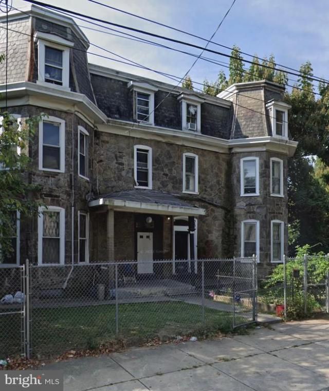 1902 04 W Tioga Street, Philadelphia, PA 19140 Main Photo